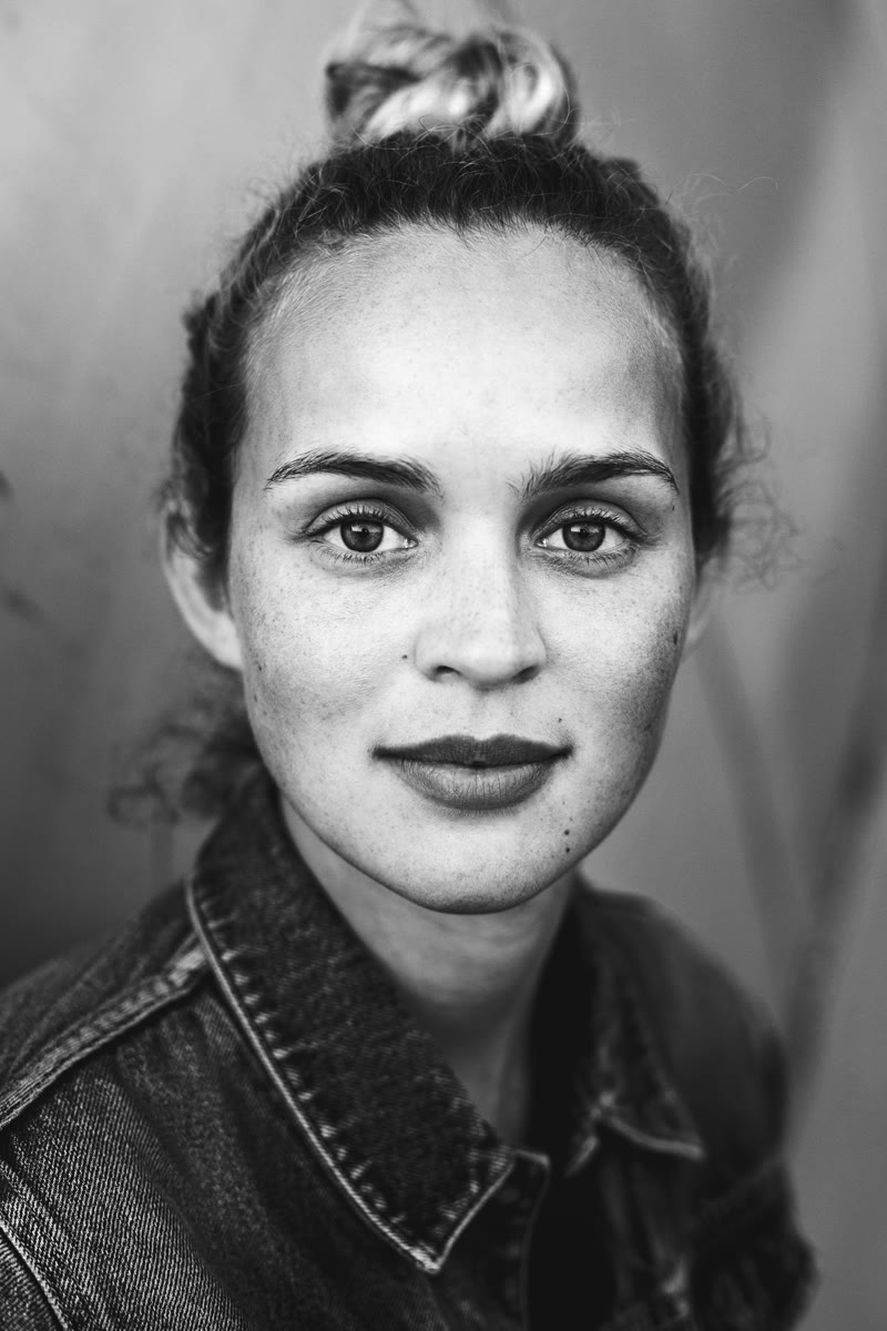 Portrait 11
